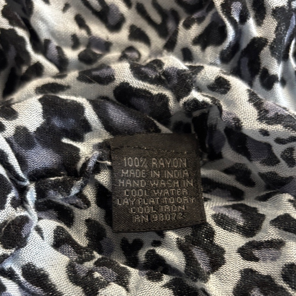 Leopard Print Infinity Scarf - Picture 2 of 3